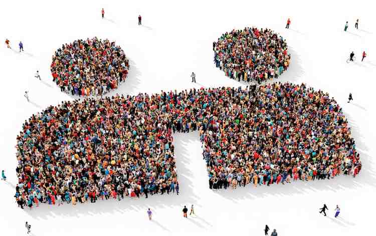 14 ways to connect with your alumni