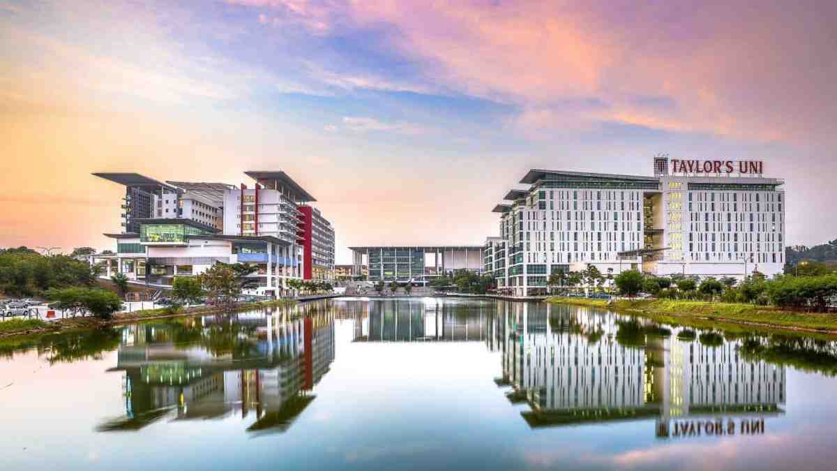 Taylor’s University boosts global alumni engagement using an online alumni management system by AlmaShines.